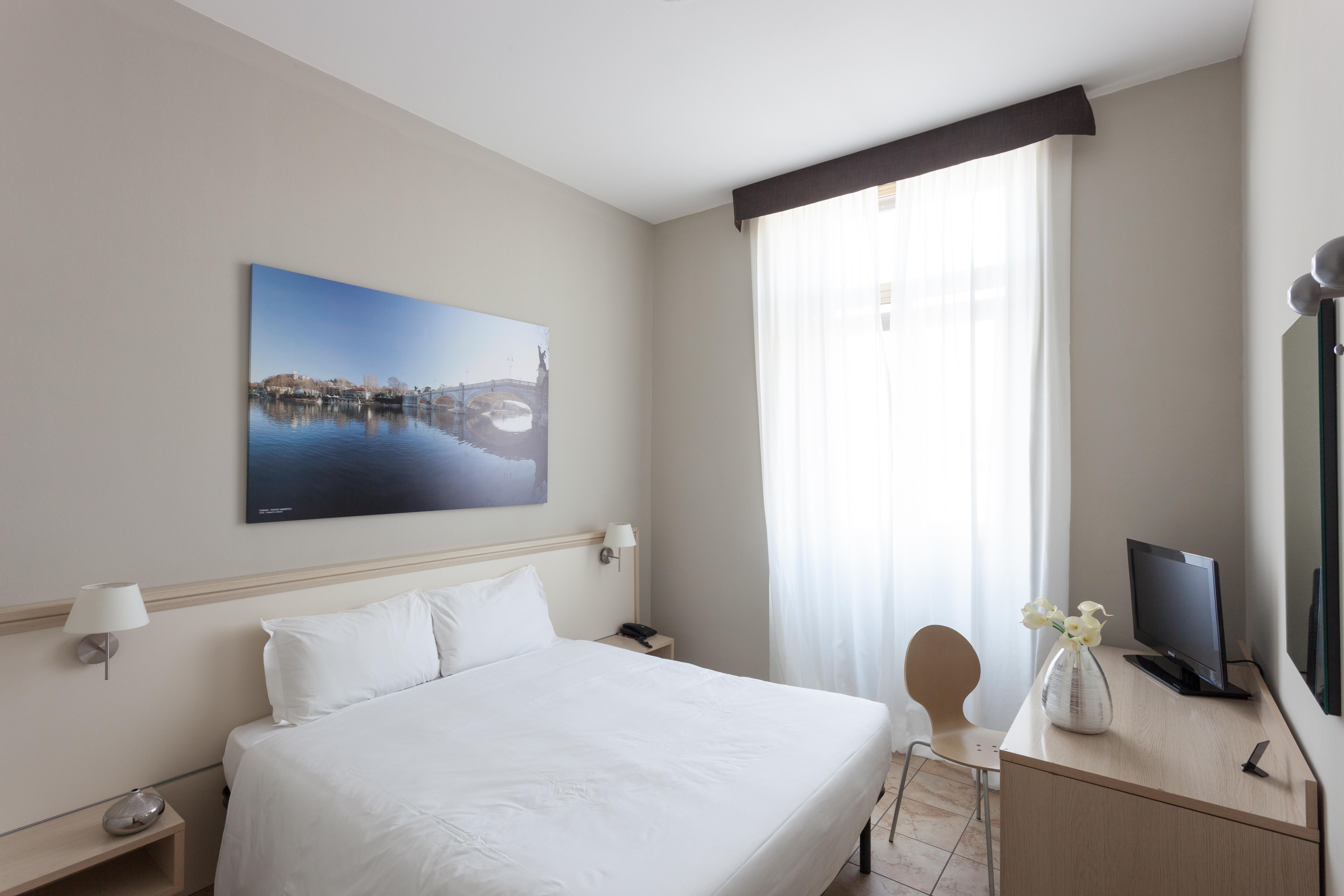 Best Quality Hotel Dock Milano Torino Esterno foto