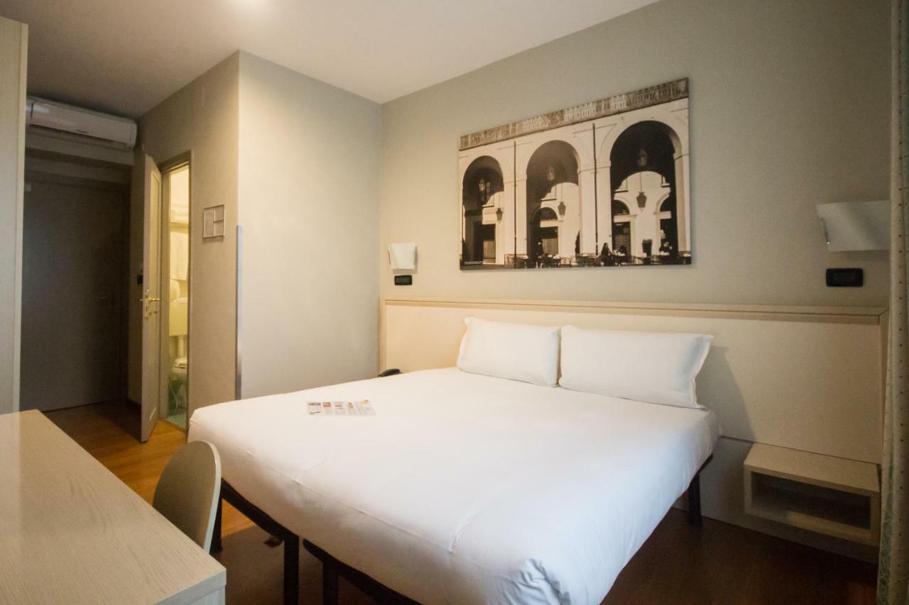 Best Quality Hotel Dock Milano Torino Esterno foto